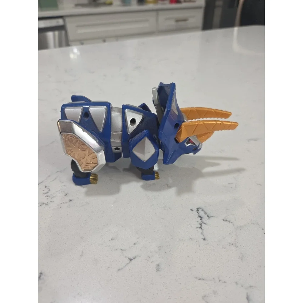 Power Rangers Dino Thunder Abaranger DX Triceratops Zord